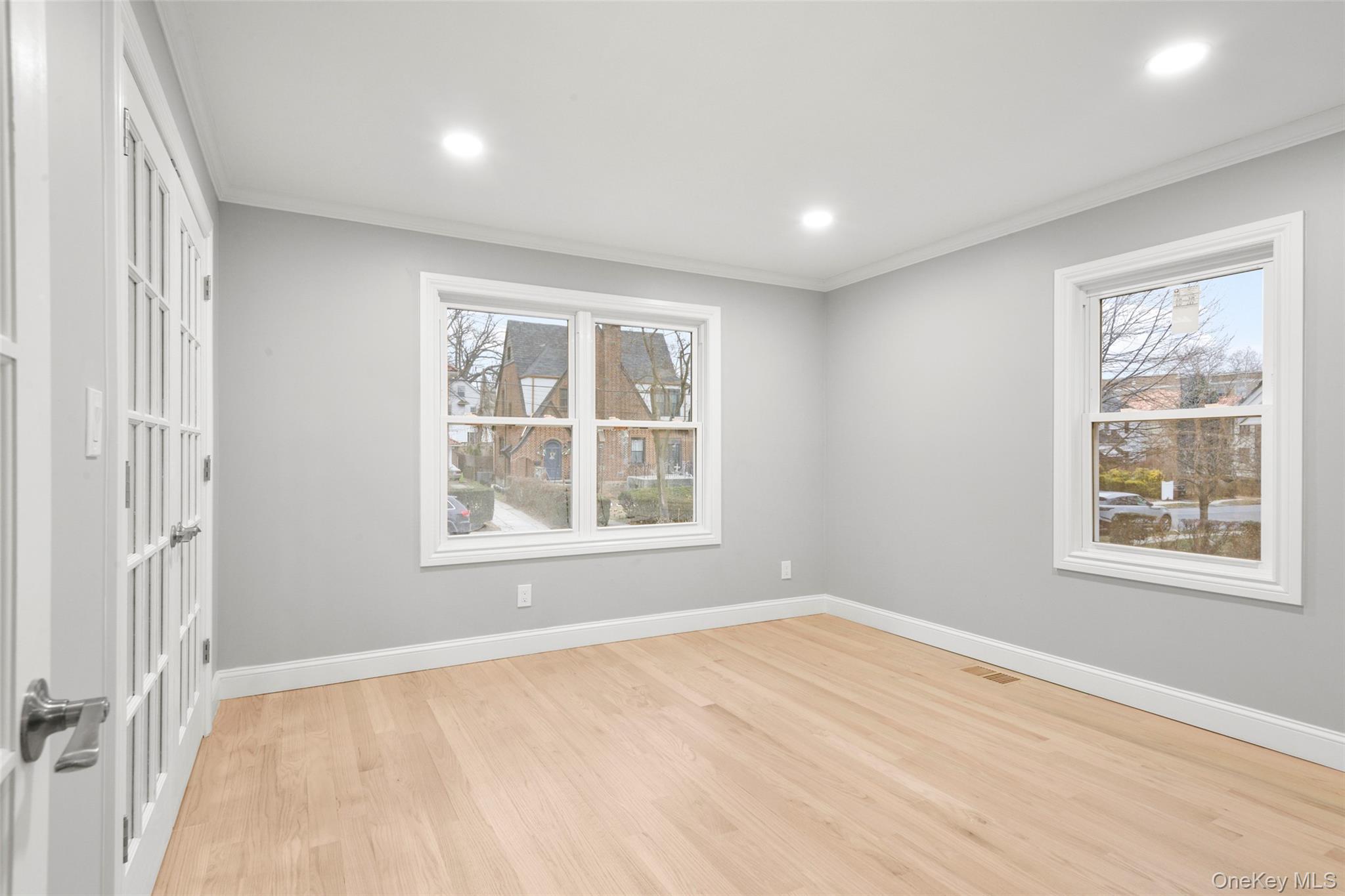 26 Ashton Road Yonkers, NY 10705 - Photo 18 of 33 an empty room with a window