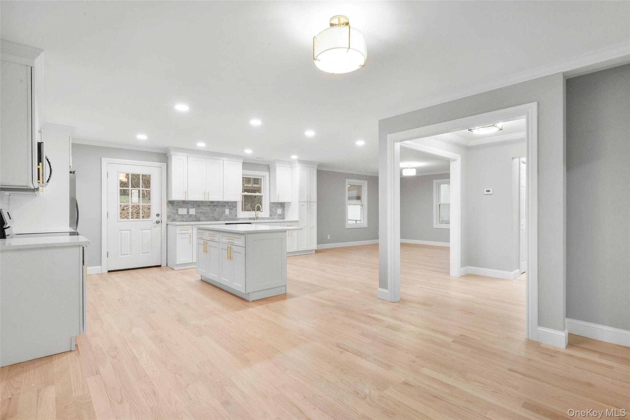 26 Ashton Road Yonkers, NY 10705 - Photo 10 of 33