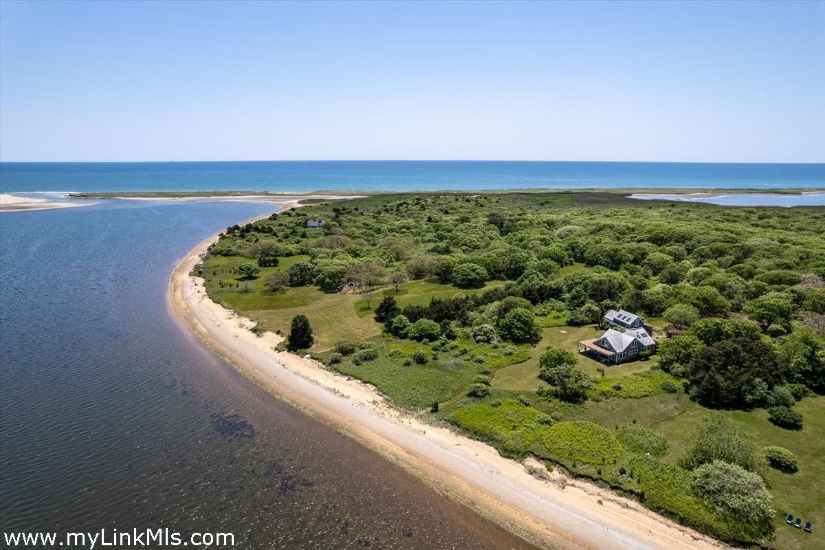146 Quansoo Road Chilmark, MA 02535 - Photo 6 of 37