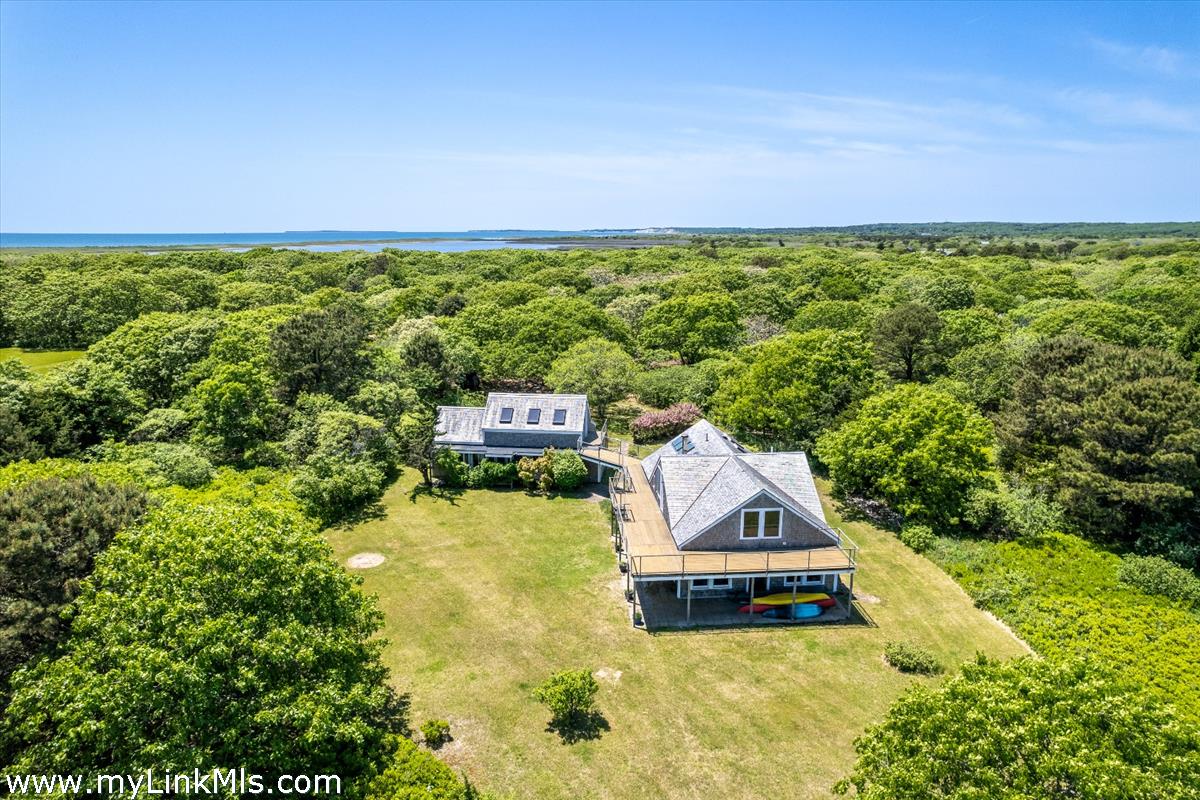 146 Quansoo Road Chilmark, MA 02535 - Photo 8 of 37