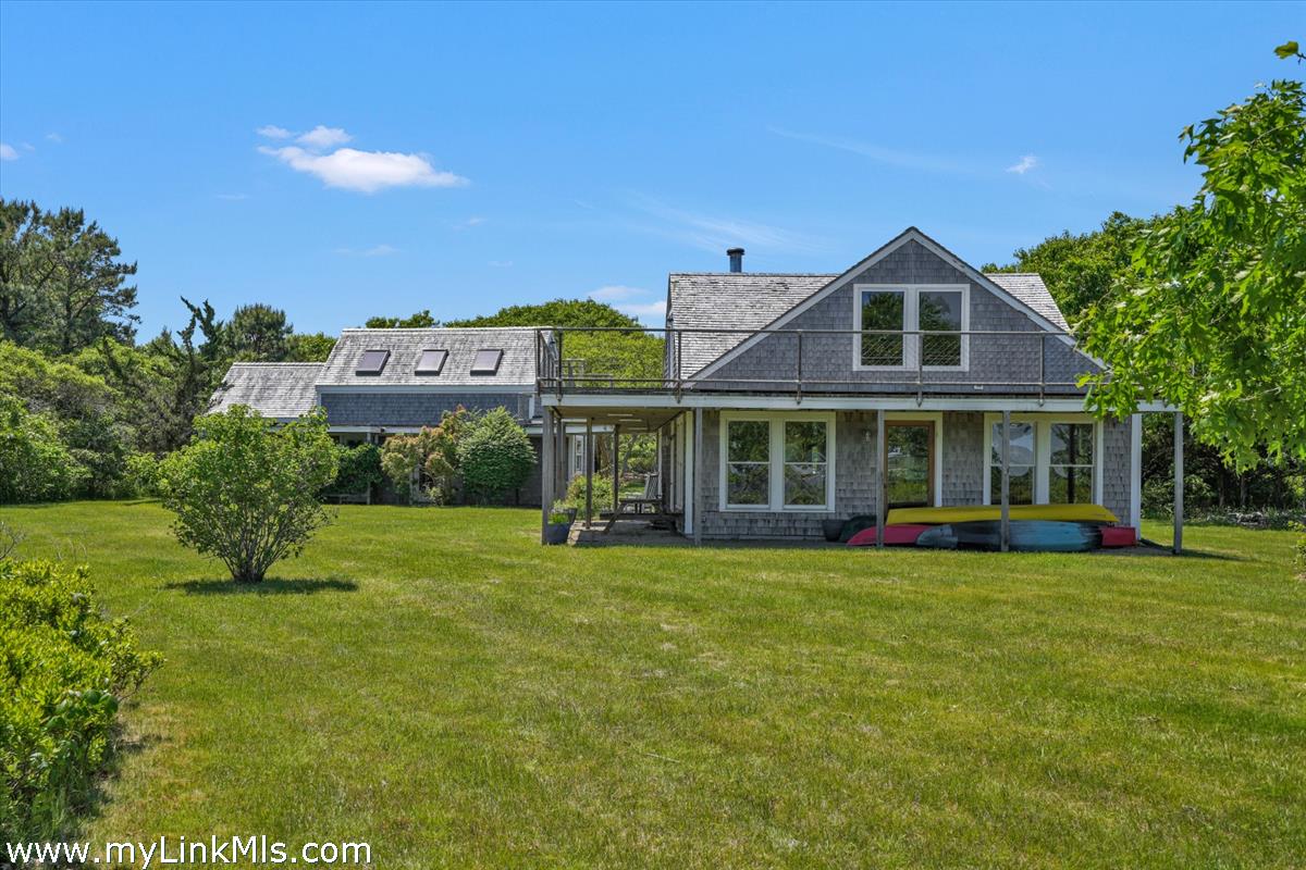 146 Quansoo Road Chilmark, MA 02535 - Photo 9 of 37