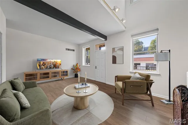 $265,000 | 4366 West Pine Boulevard, Unit CW, St. Louis, MO 63108