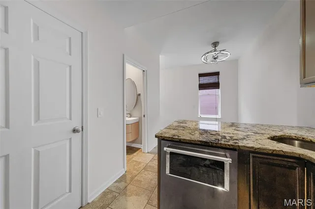 $265,000 | 4366 West Pine Boulevard, Unit CW, St. Louis, MO 63108