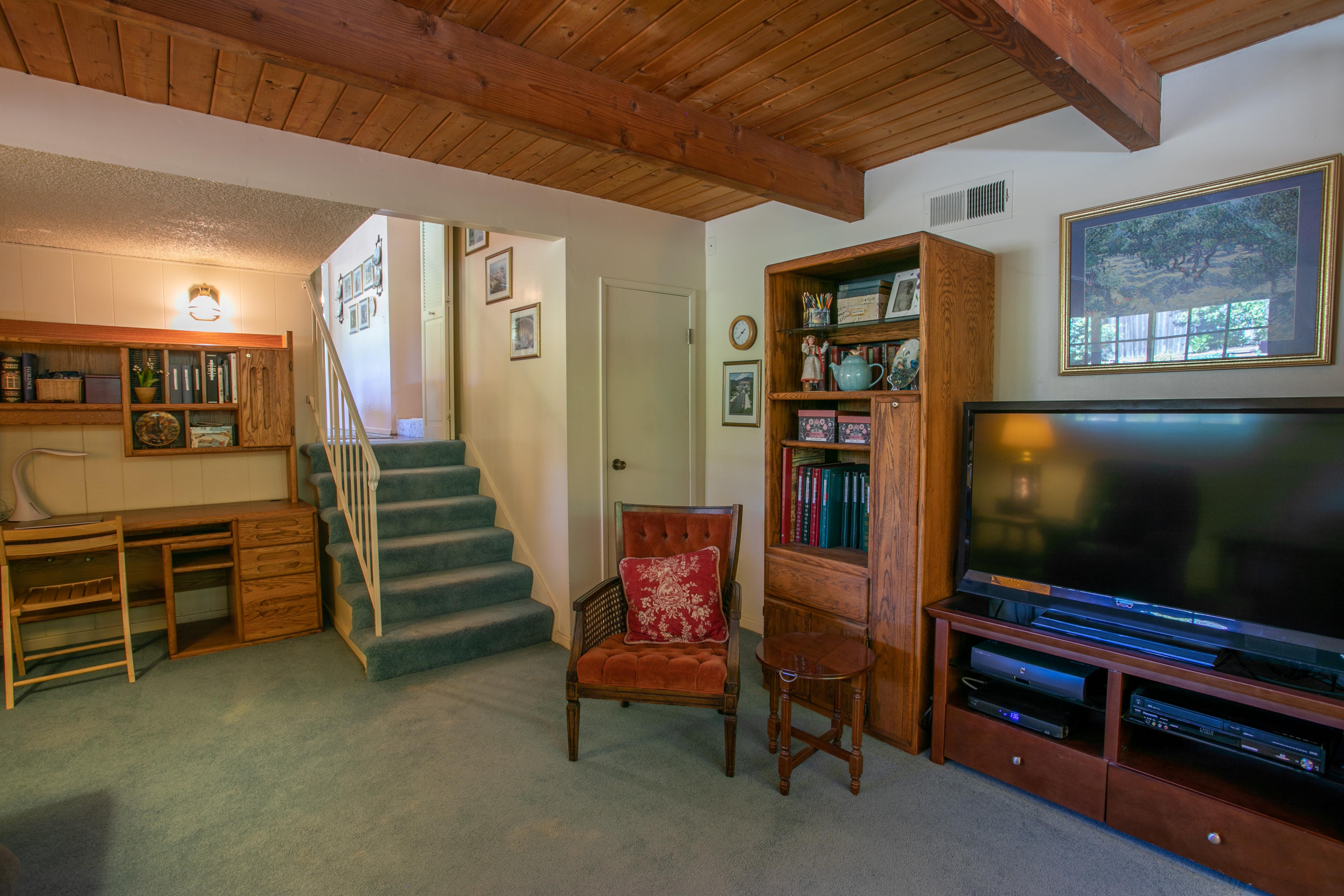 664 Wakefield Road Goleta, CA 93117 - Photo 7 of 33 Family Room #2