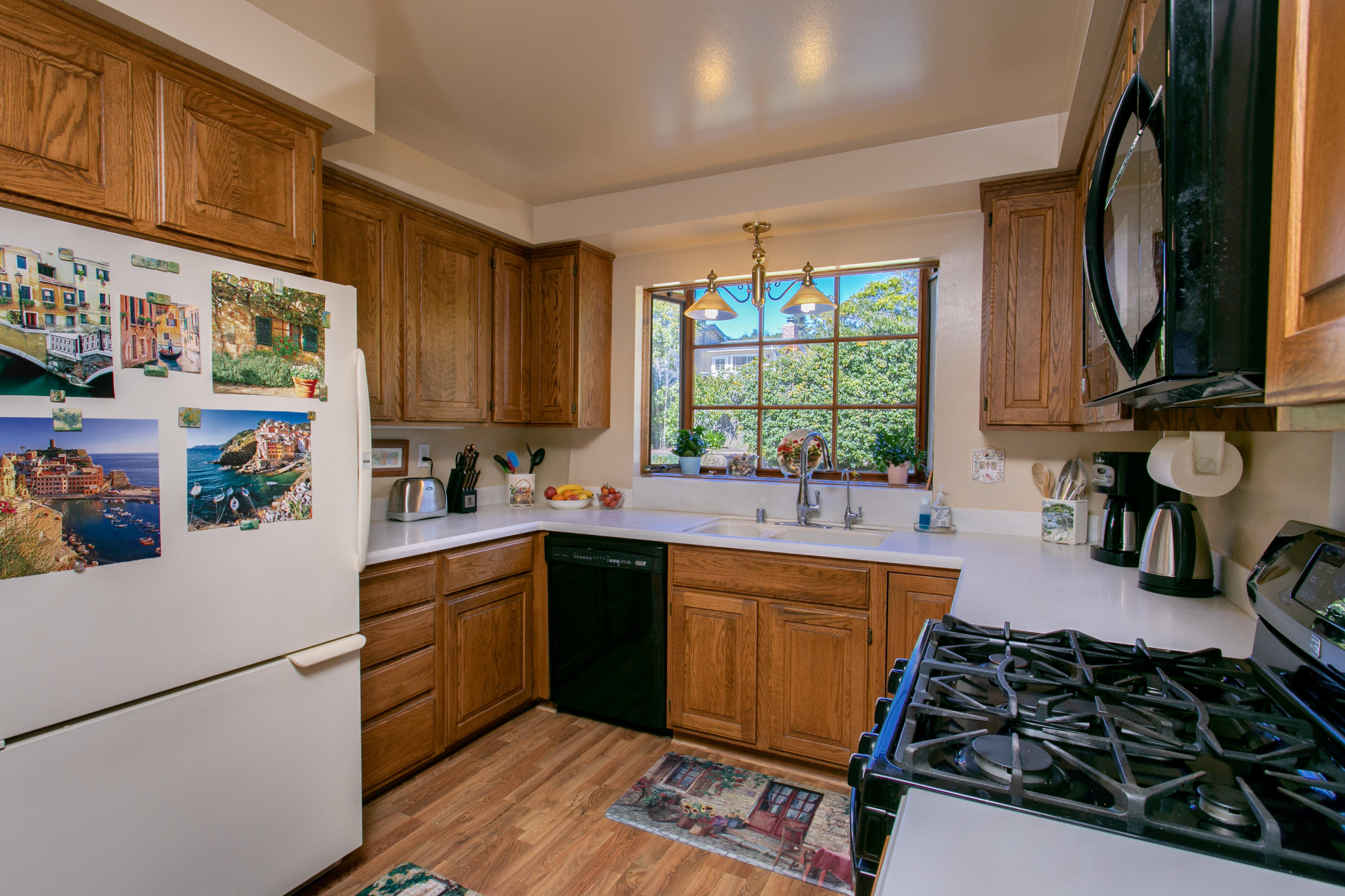 664 Wakefield Road Goleta, CA 93117 - Photo 9 of 33 Kitchen #2