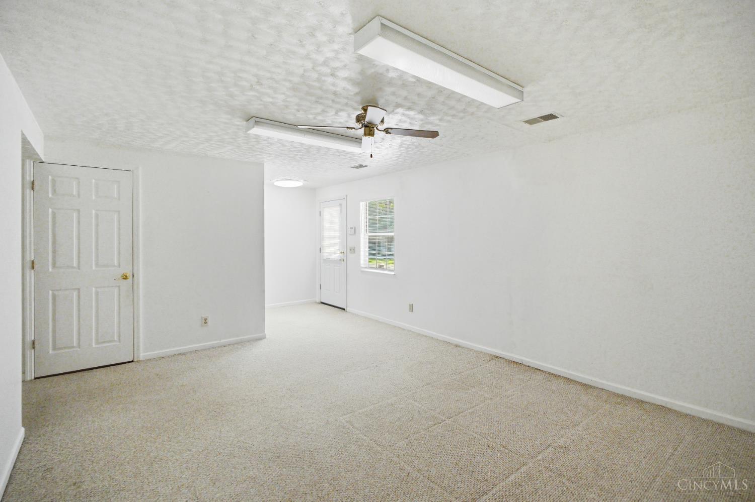 3435 Blue Rock Road Cincinnati, OH 45247 - Photo 44 of 49