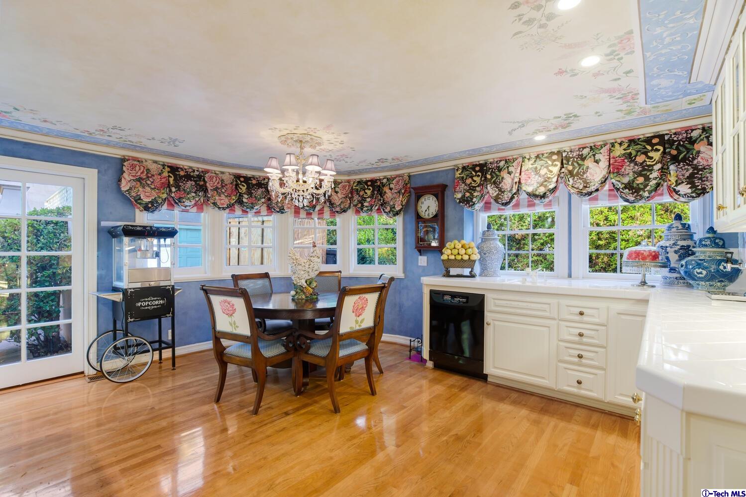 1021 Matilija Road Glendale, CA 91202 - Photo 21 of 51 Gallery Image 21