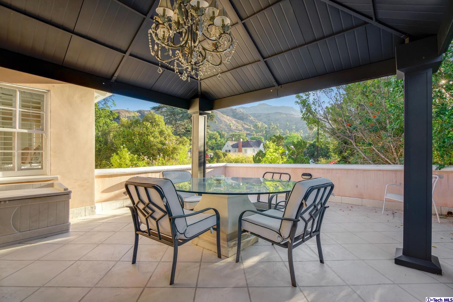 1021 Matilija Road Glendale, CA 91202 - Photo 27 of 51 Gallery Image 27
