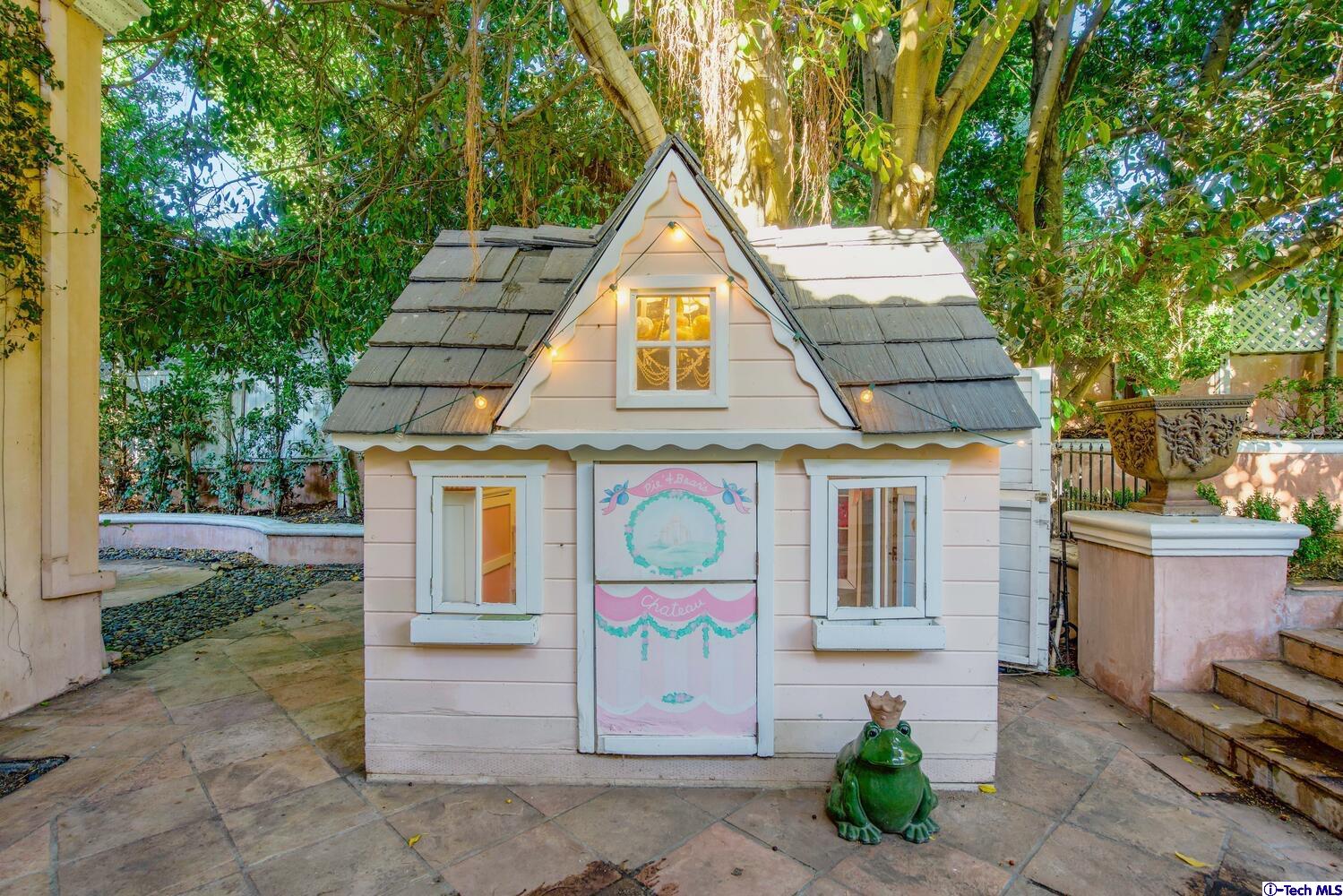 1021 Matilija Road Glendale, CA 91202 - Photo 47 of 51 Gallery Image 47