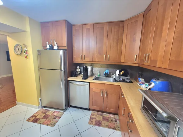 $142,000 | 8260 Southwest 24th Street, Unit 6203, North Lauderdale, FL 33068