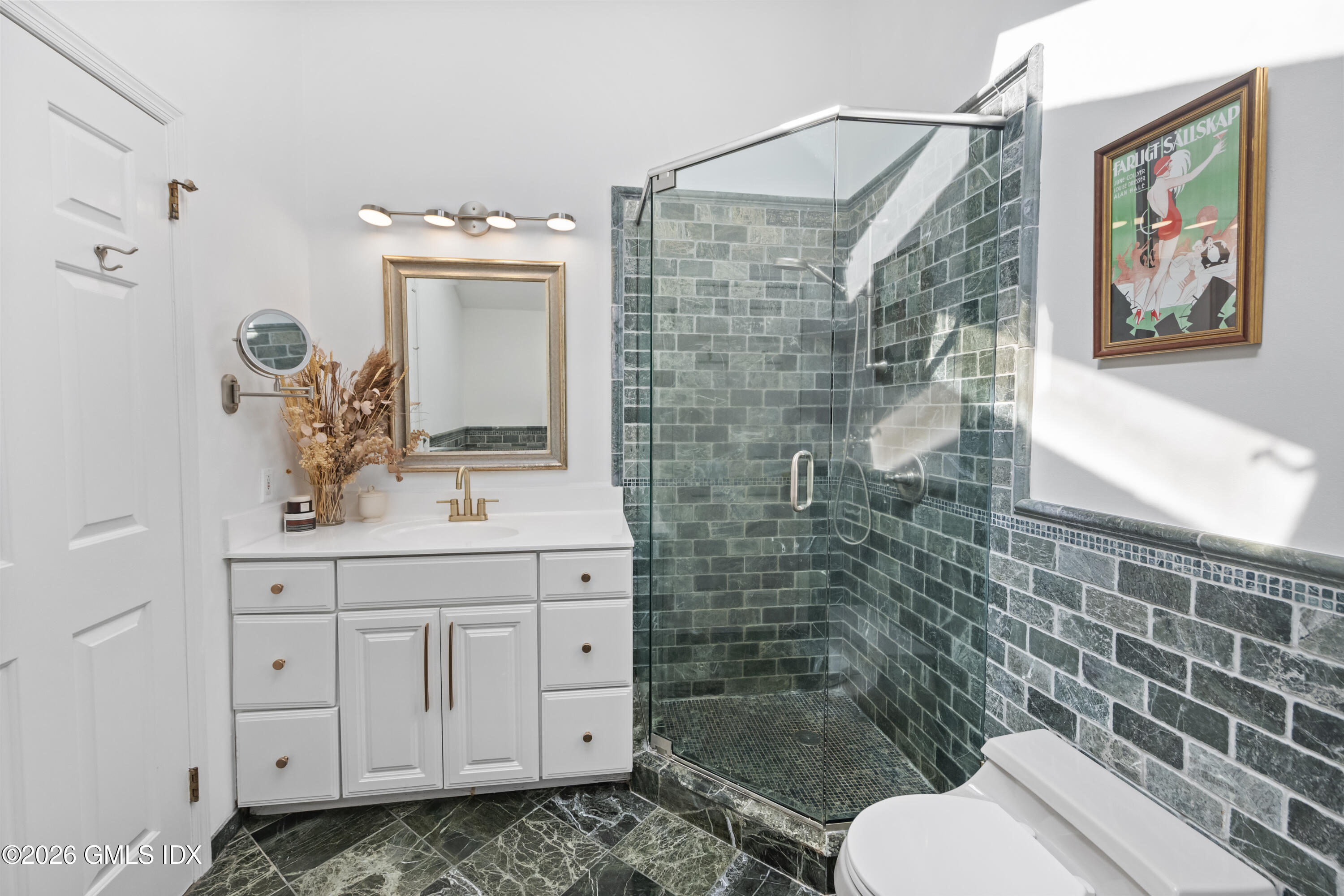 6 Gaxton Road Stamford, CT 06905 - Photo 19 of 28 20a