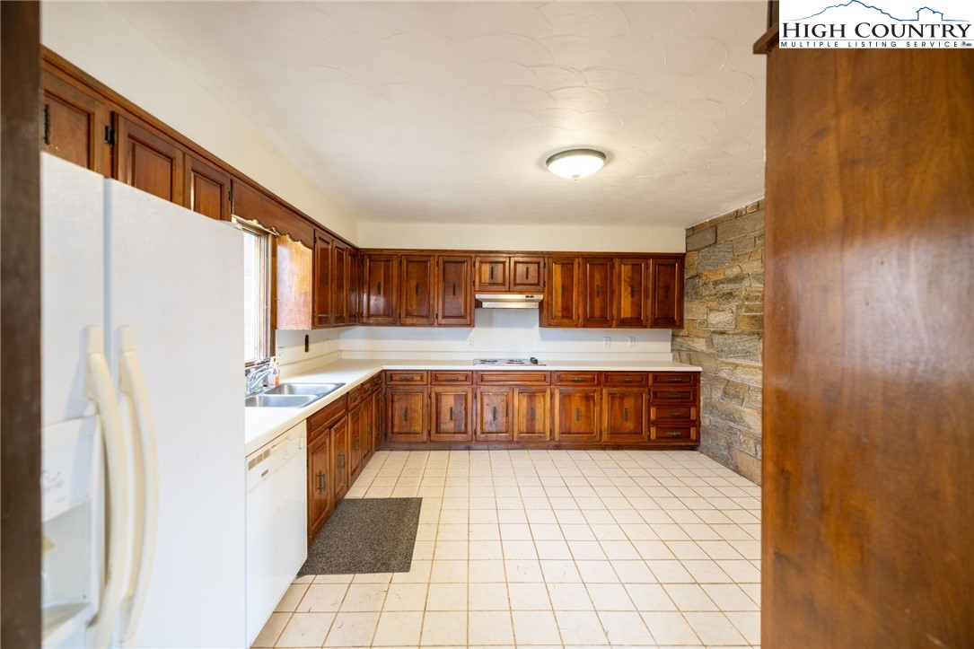 159 Airport Road Jefferson, NC 28640 - Photo 15 of 46 Gallery Image 15