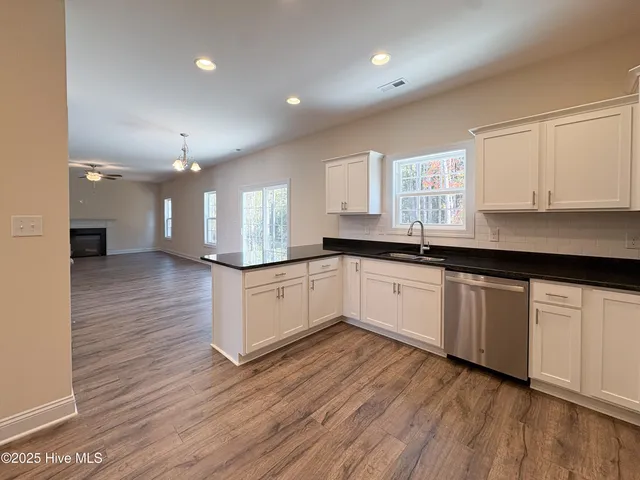 $390,000 | 714 Ellabond Street, Sneads Ferry, NC 28460