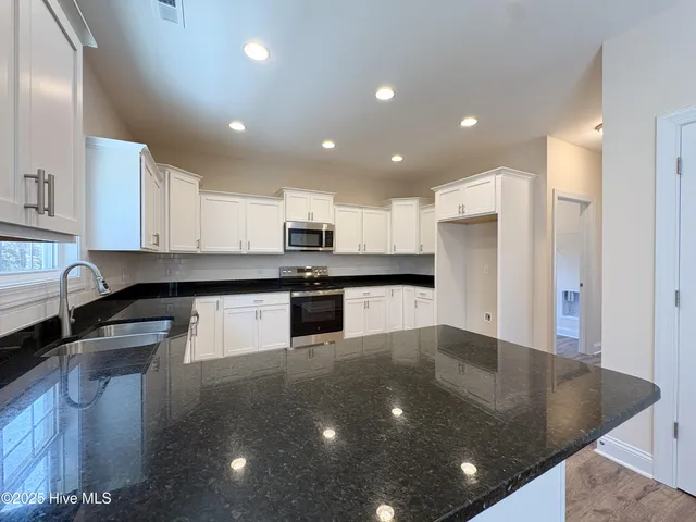 $390,000 | 714 Ellabond Street, Sneads Ferry, NC 28460