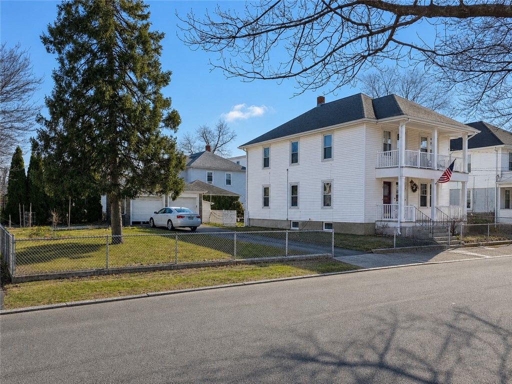 13 Cameron Street Pawtucket, RI 02861 - Photo 3 of 31