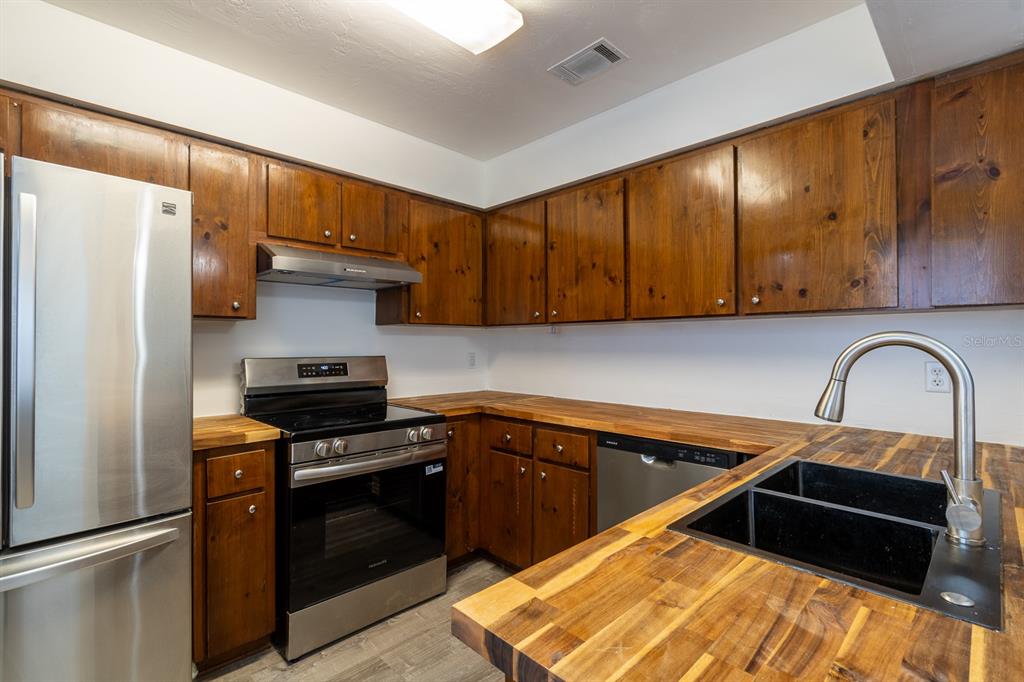 5205 Southwest 86 Terrace Gainesville, FL 32608 - Photo 9 of 26