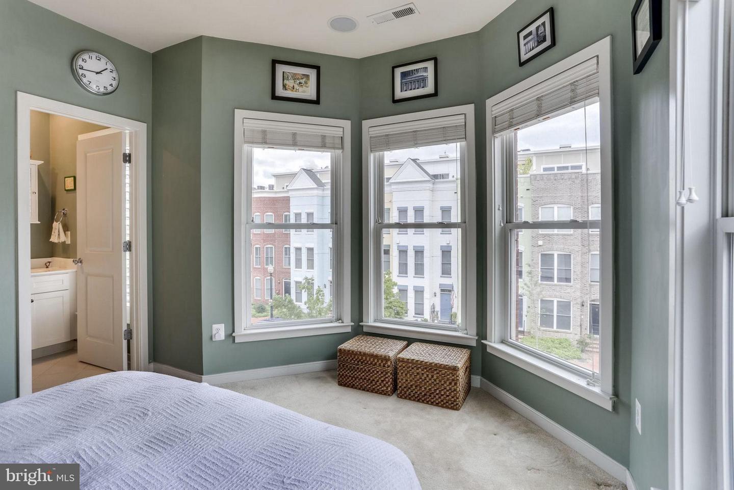 419 K Street Southeast Washington, DC 20003 - Photo 18 of 27 BEDROOM # 2 WITH A BAY WINDOW