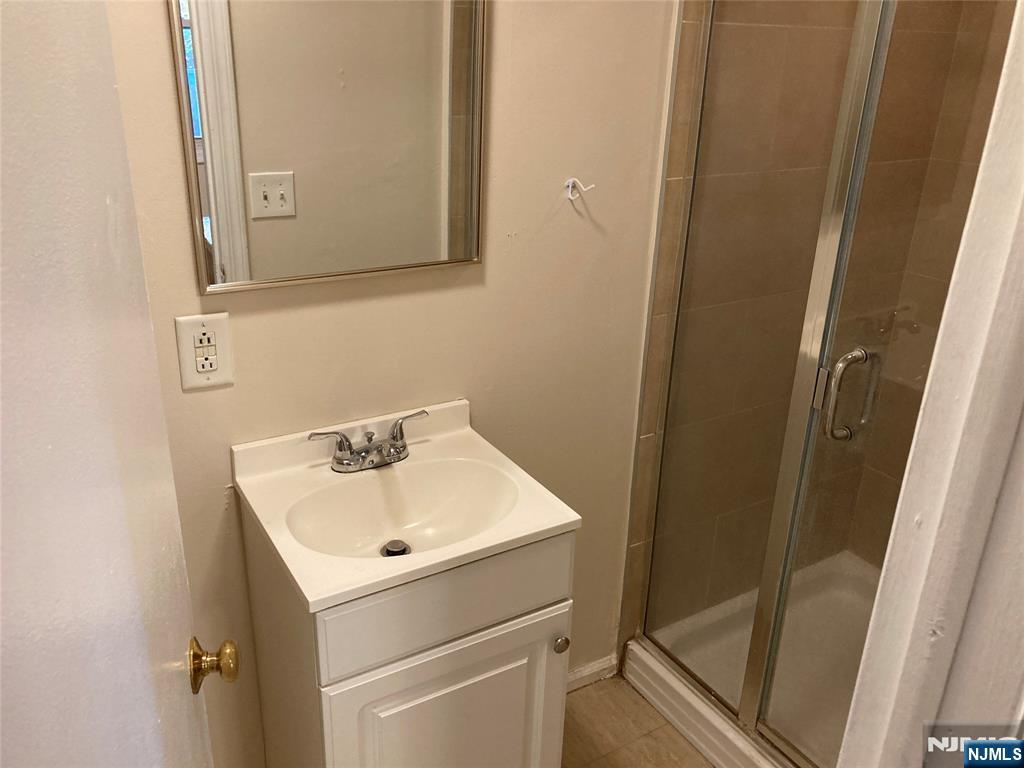 118 Doremus Avenue, Unit C Ridgewood, NJ 07450 - Photo 7 of 10
