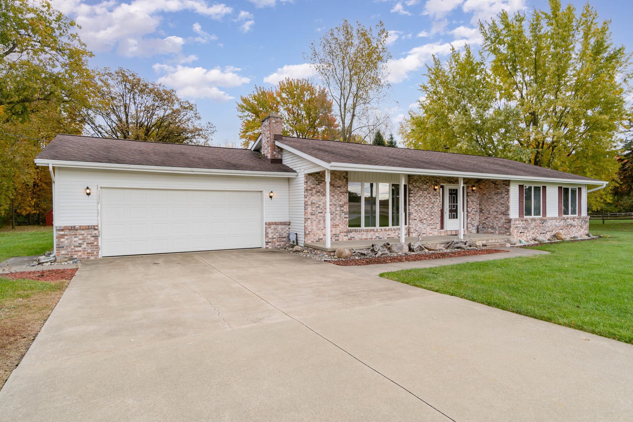 1441 South Grey Road Midland, MI 48640 - Photo 1 of 20