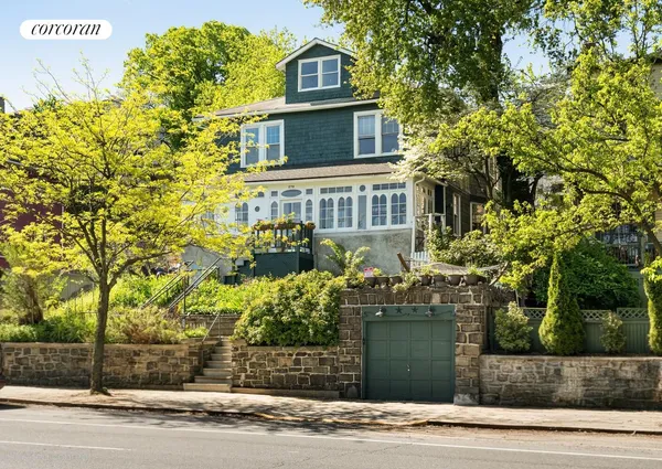 $1,350,000 | 270 Richmond Terrace | St. George