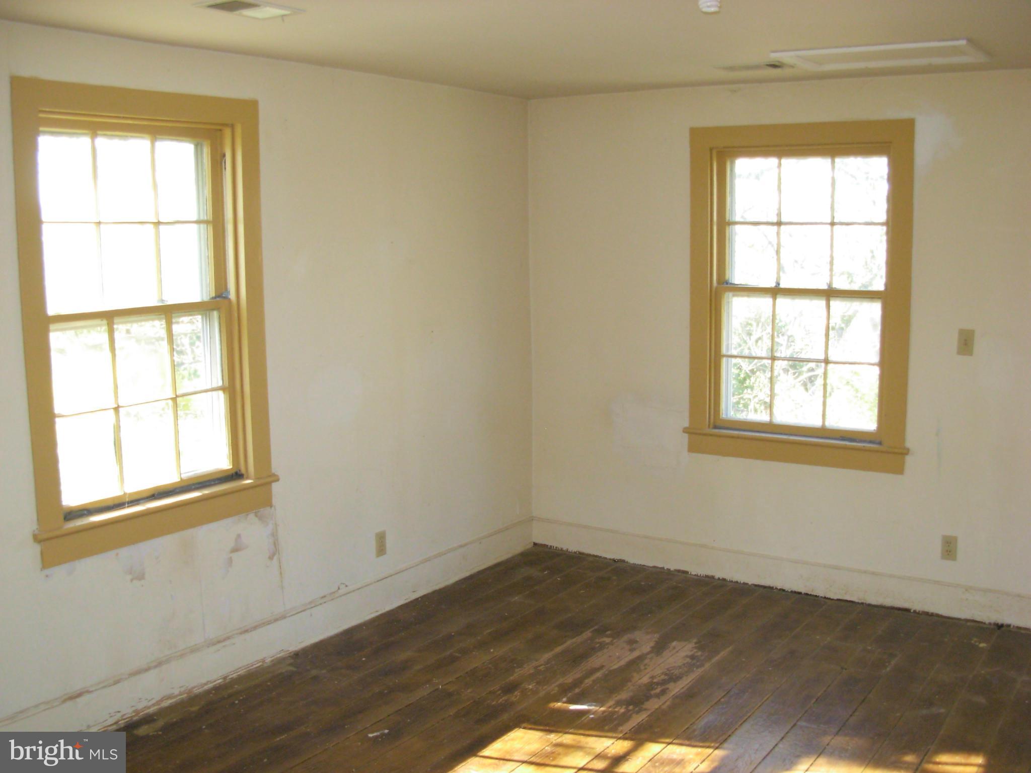17314 Hamilton Station Road Hamilton, VA 20158 - Photo 19 of 22 Interior (General)