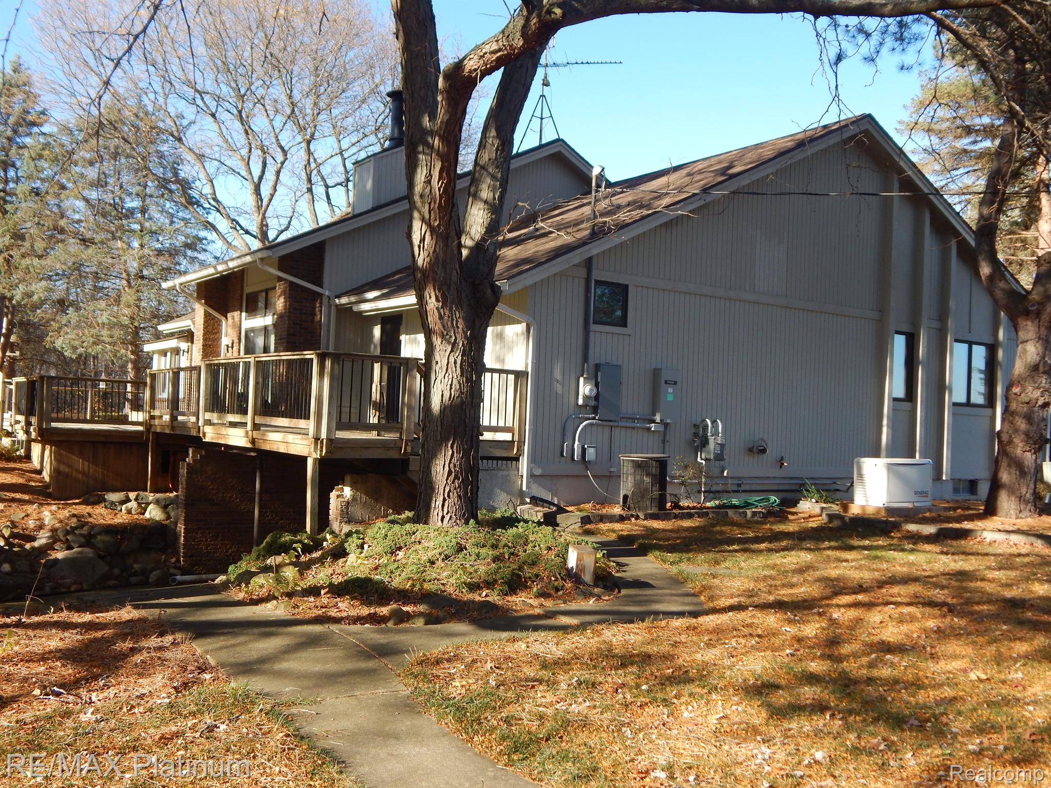 3825 North Hickory Ridge Road Highland, MI 48357 - Photo 76 of 80 Gallery Image 76