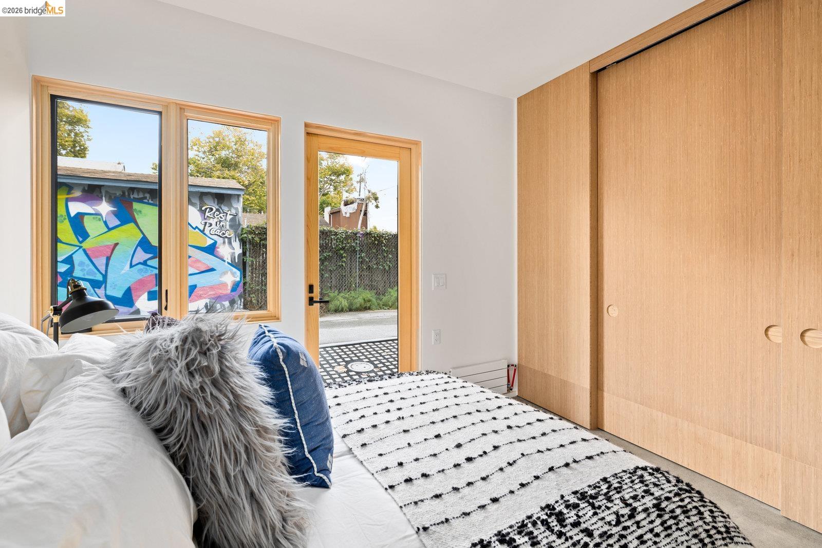 809 Jones Street Berkeley, CA 94710 - Photo 14 of 33