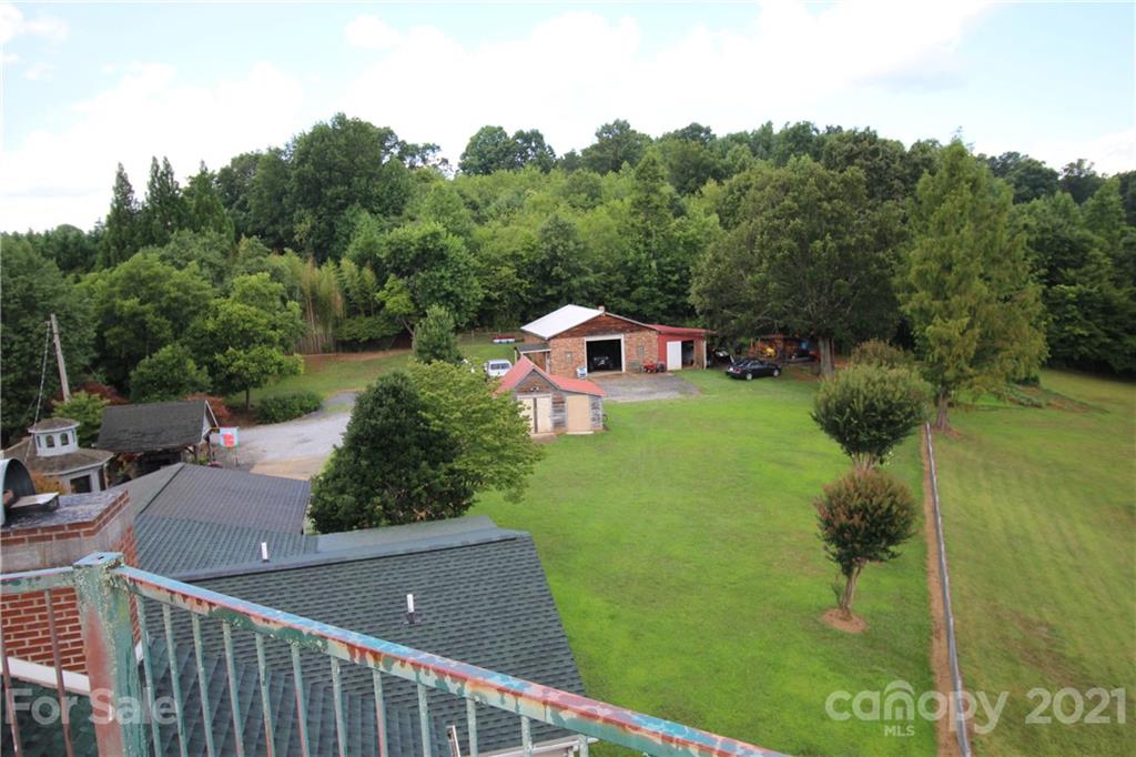3148 Arthur Mull Road Morganton, NC 28655 - Photo 4 of 40 Gallery Image 4