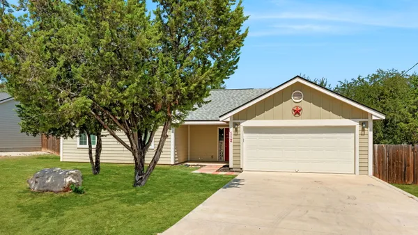 $325,000 | 112 Brianna Circle, Johnson City, TX 78636