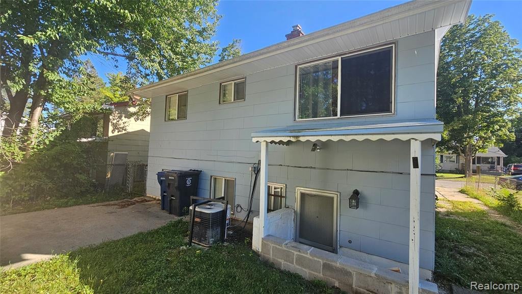 3024 Raskob Street Flint, MI 48504 - Photo 5 of 19 Gallery Image 5