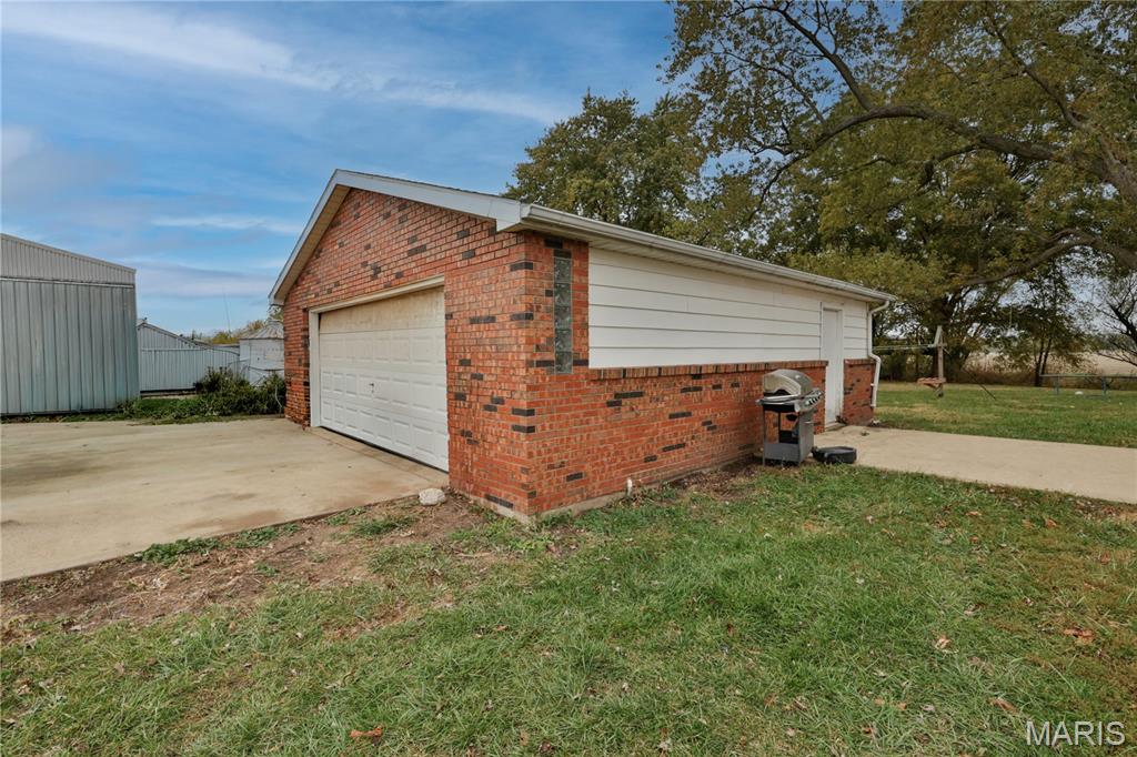 21310 School House Avenue Fillmore, IL 62032 - Photo 11 of 50