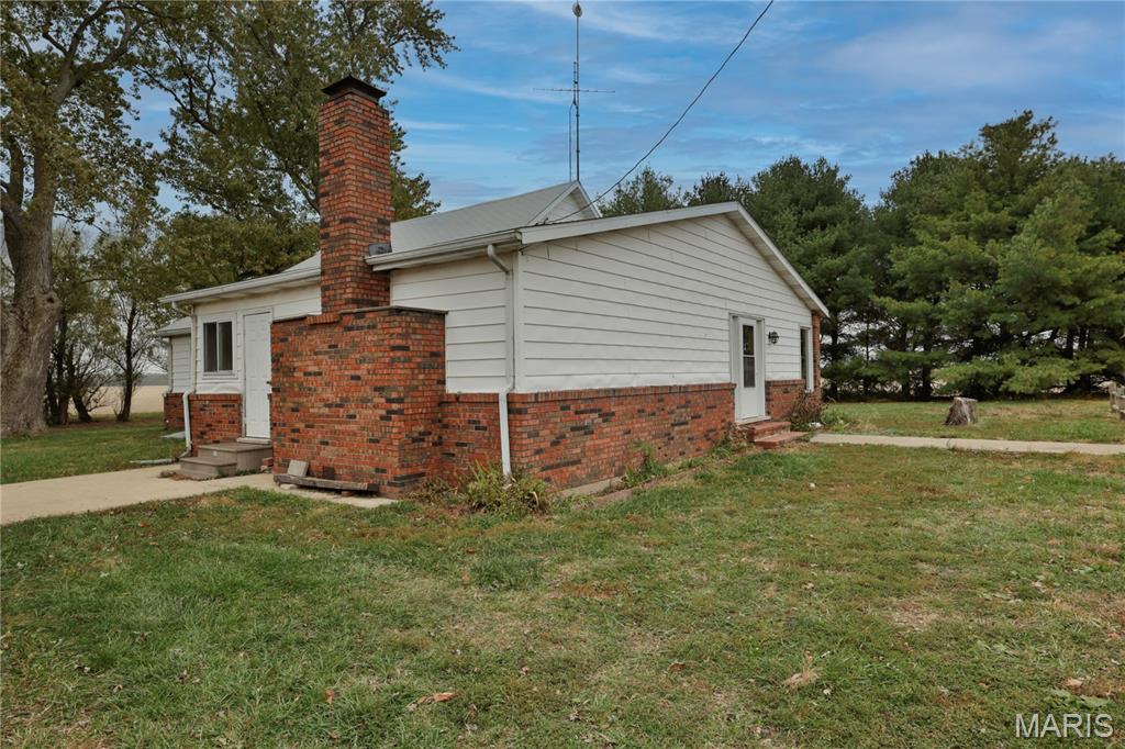 21310 School House Avenue Fillmore, IL 62032 - Photo 10 of 50