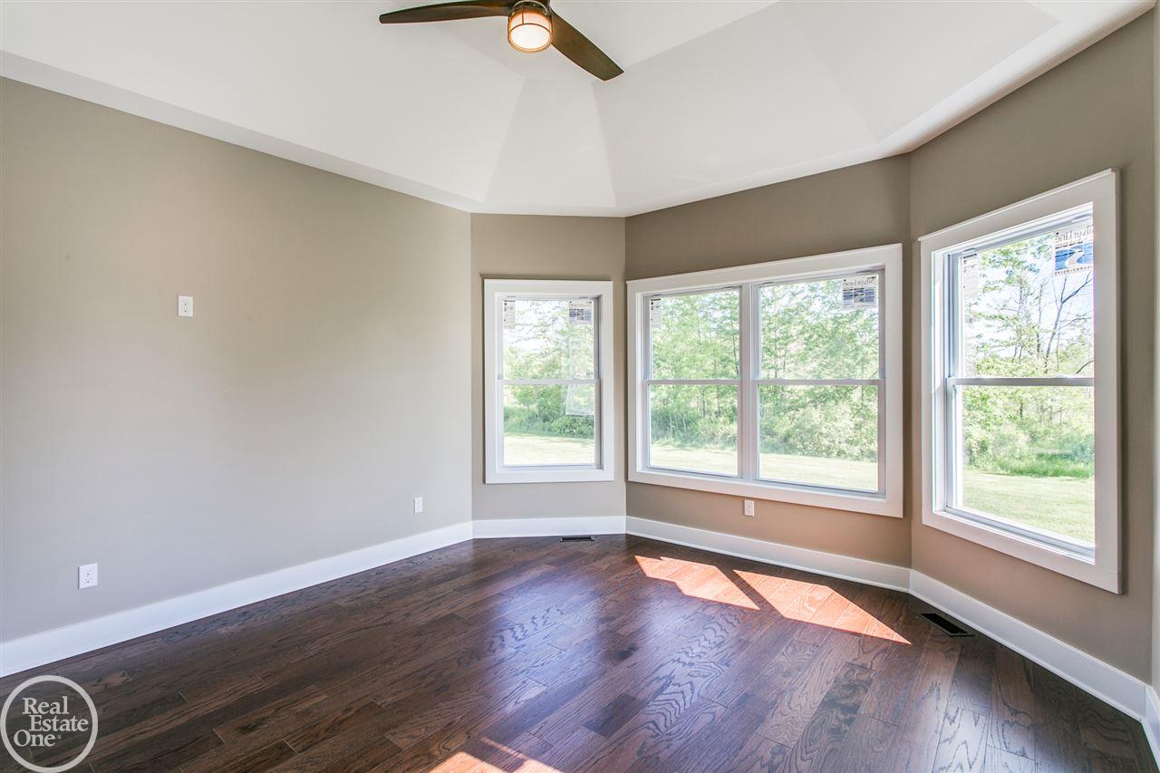 12203 Dunn Road Memphis, MI 48041 - Photo 12 of 34 31321624-12.JPG