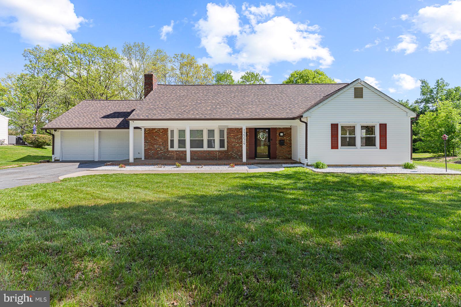 Welcome Home to 12229 Shadetree Lane