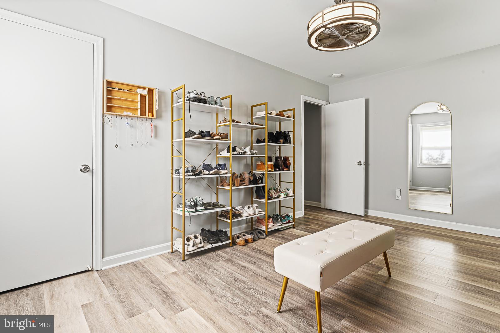 12229 Shadetree Lane Laurel, MD 20708 - Photo 8 of 36 Dressing room/Office/Den/Bedroom