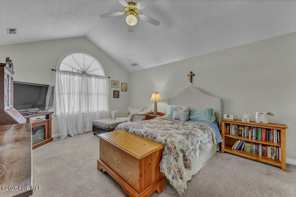 3017 Wickford Road Wilmington, NC 28409 - Photo 16 of 33 Primary Bedroom