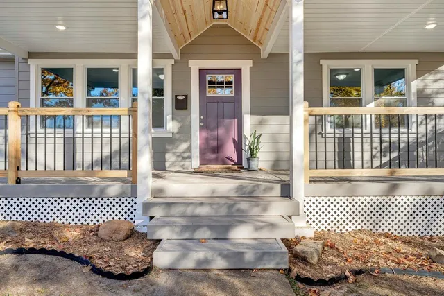 $1,975 | 1810 Fareham Road Southwest, Roanoke, VA 24015