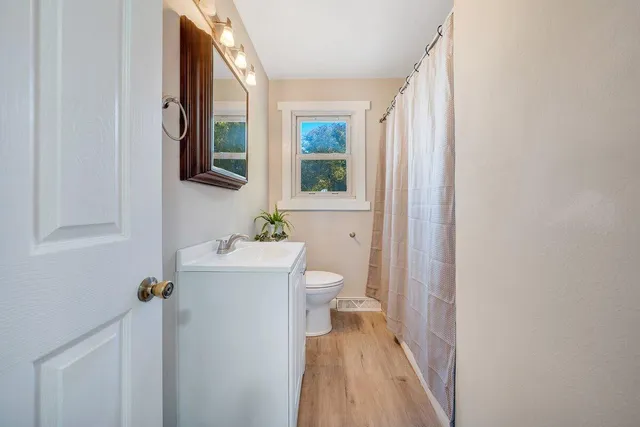 $1,975 | 1810 Fareham Road Southwest, Roanoke, VA 24015