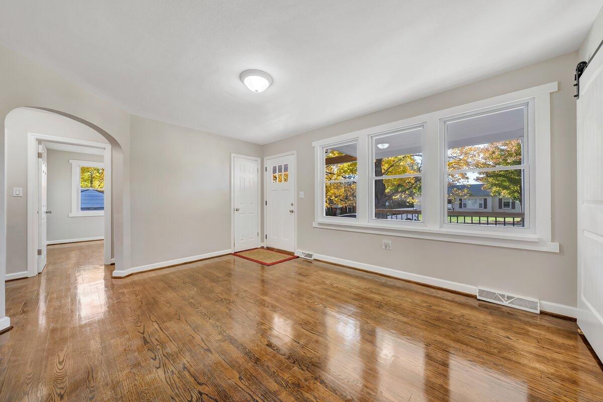 1810 Fareham Road Southwest Roanoke, VA 24015 - Photo 6 of 23 MIB04491