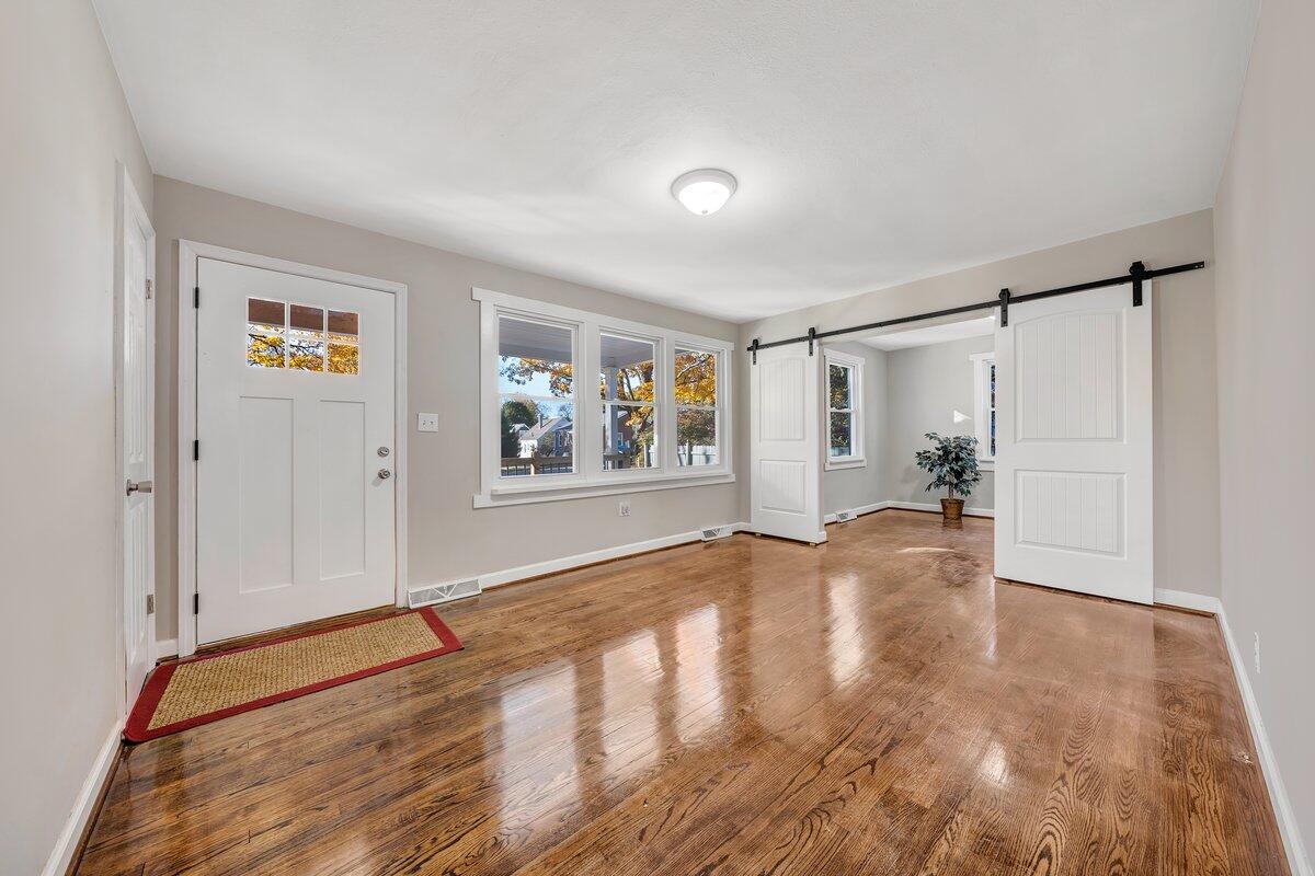 1810 Fareham Road Southwest Roanoke, VA 24015 - Photo 7 of 23 MIB04482