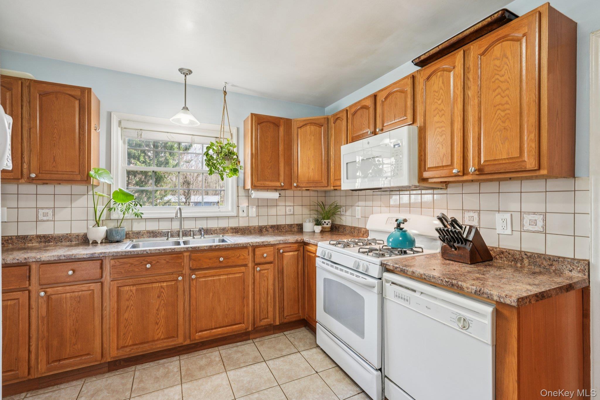 40 Widmer Road Wappingers Falls, NY 12590 - Photo 15 of 44