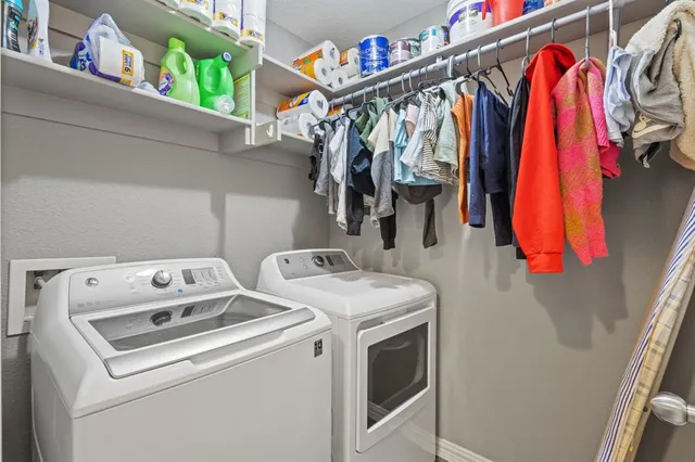 $349,990 | 1510 White Willow Lane, Arlington, TX 76002