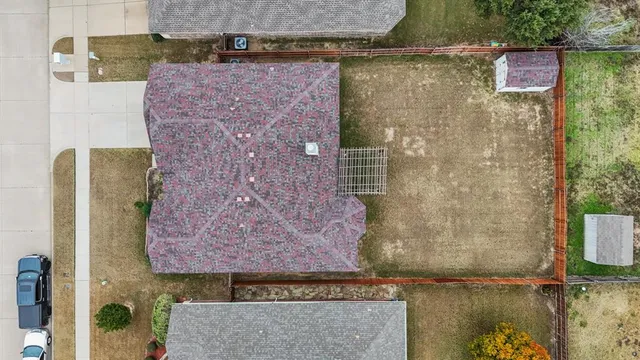 $349,990 | 1510 White Willow Lane, Arlington, TX 76002