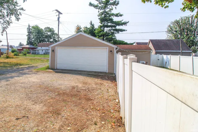 $140,000 | 410 Thompson Street, Winchester, IN 47394