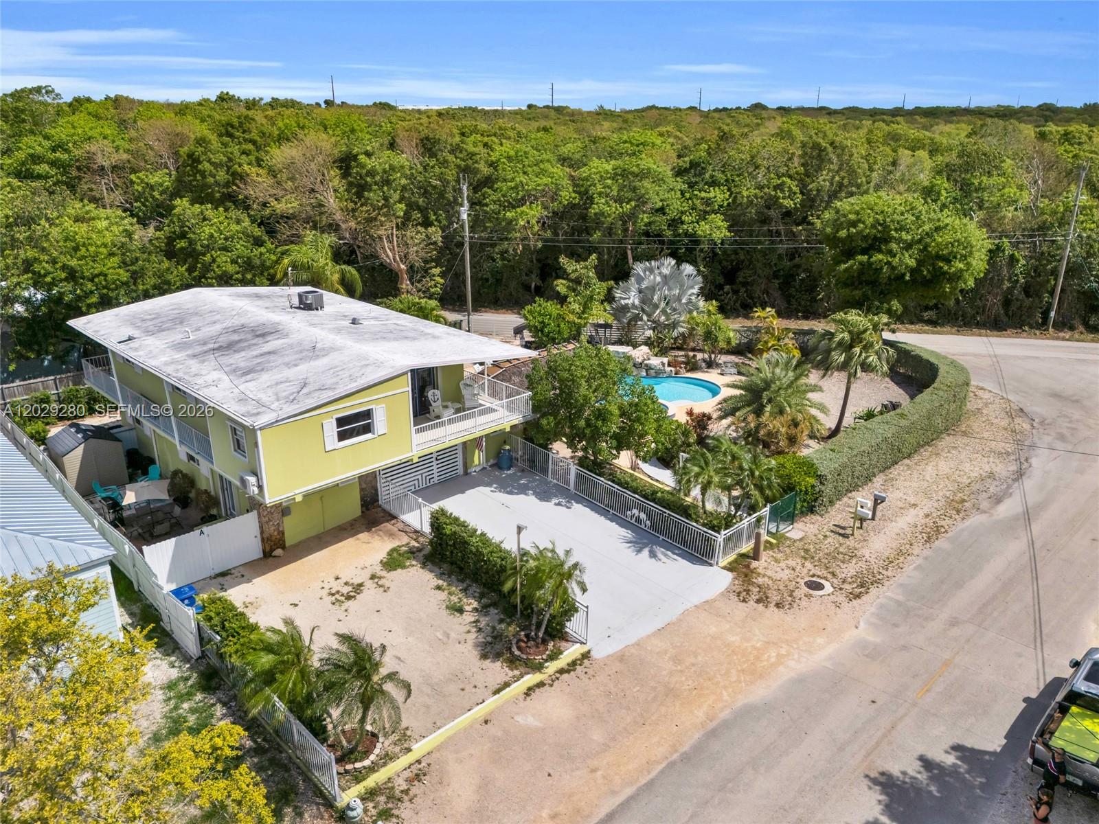443 4th Road Key Largo, FL 33037 - Photo 12 of 61
