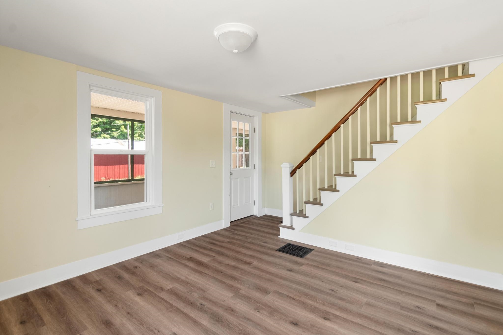 1891 Hanna Road Highgate, VT 05459 - Photo 10 of 46