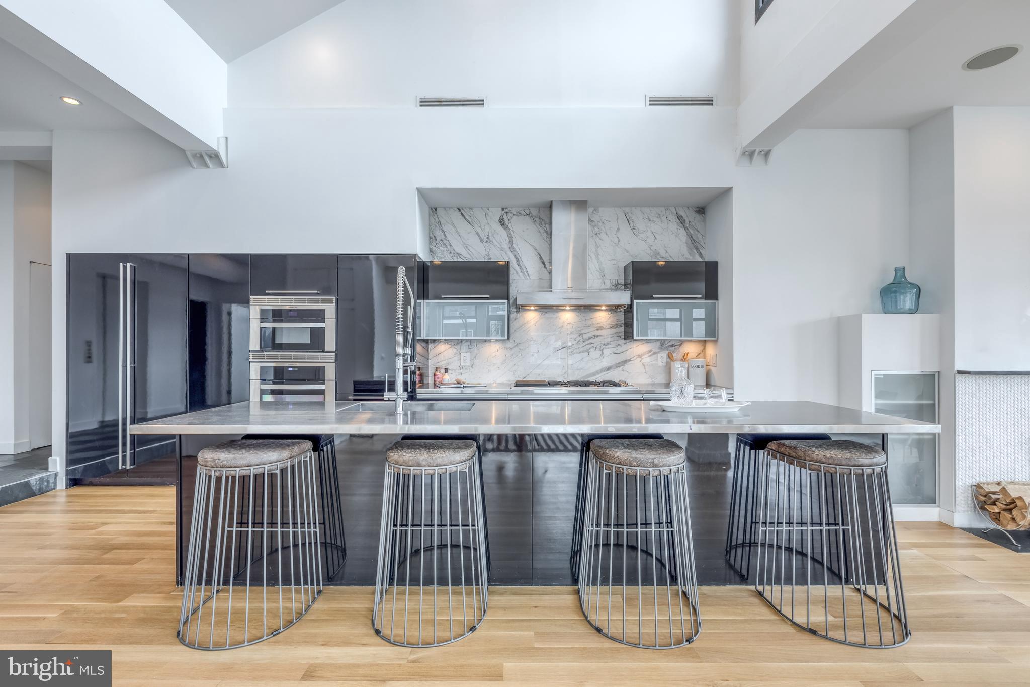 115 Cuthbert Street, Unit E Philadelphia, PA 19106 - Photo 3 of 40