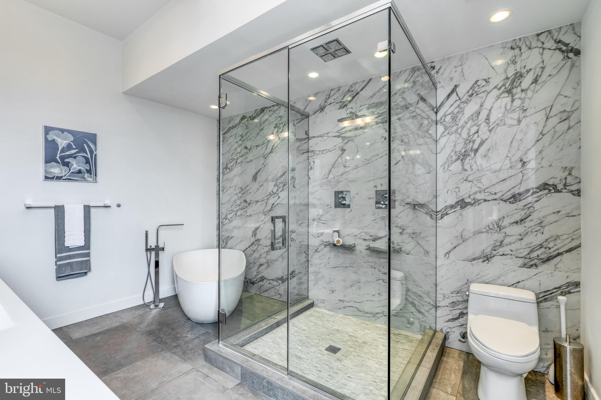 115 Cuthbert Street, Unit E Philadelphia, PA 19106 - Photo 21 of 40