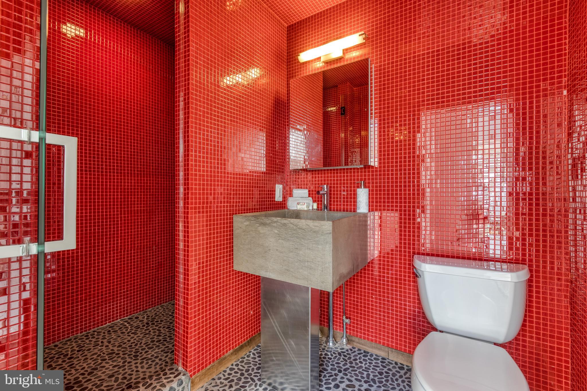 115 Cuthbert Street, Unit E Philadelphia, PA 19106 - Photo 30 of 40