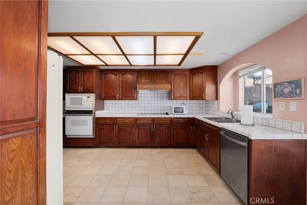 $715,000 | 1677 North Laurelwood Avenue, Colton, CA 92324